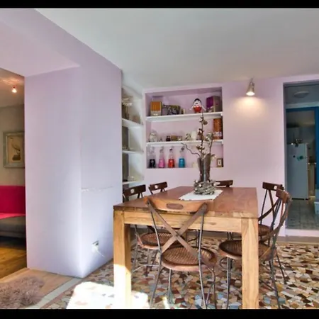 Holiday home La Maison Des Roches 4-6 Personnes Avec Terrasse