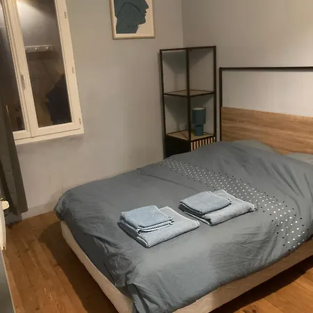 度假居 La Maison Des Roches 4-6 Personnes Avec Terrasse 萨尔拉拉卡内达